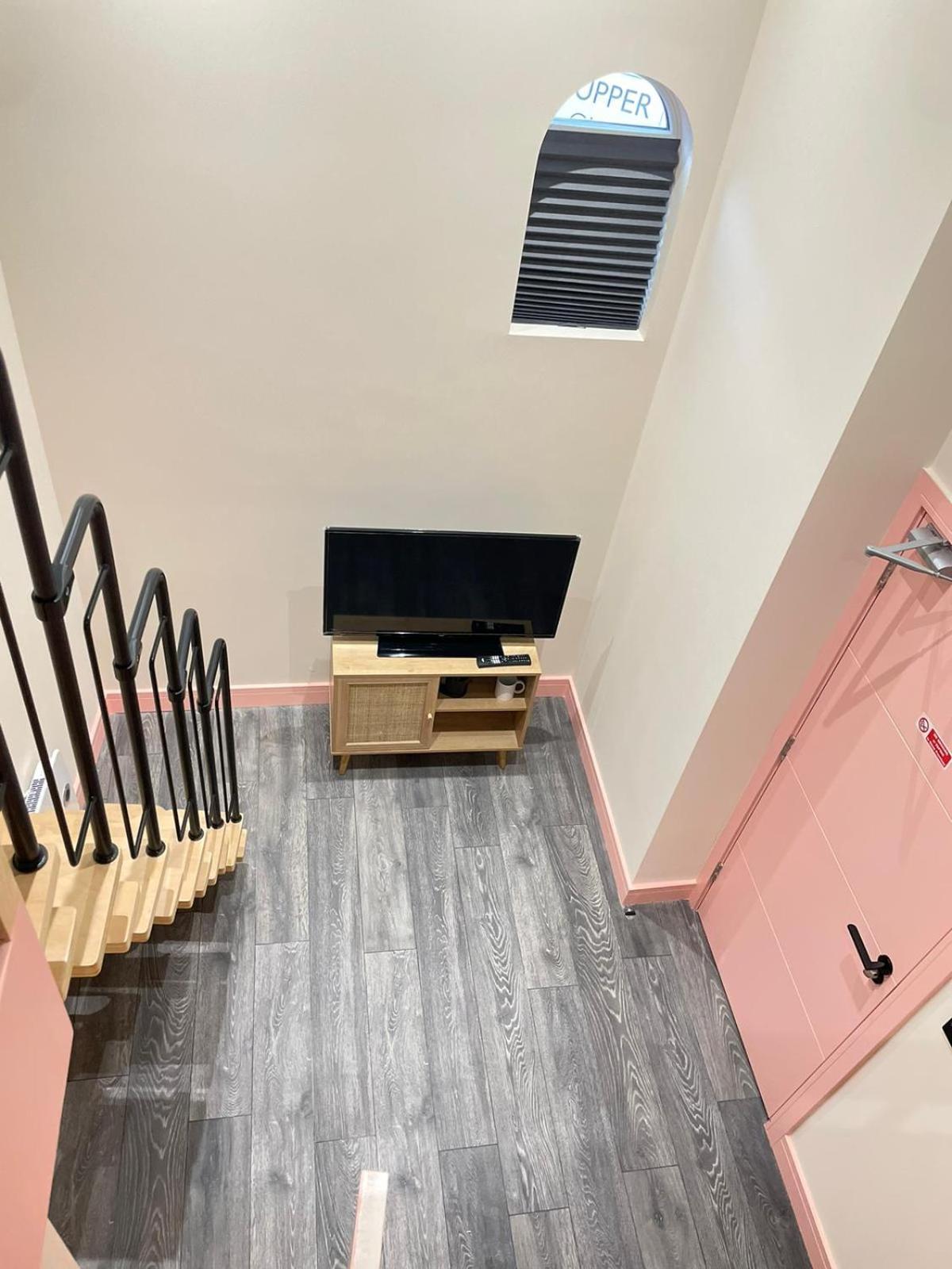 Cozy En-Suite Loft In Trendy Local Londyn Zewnętrze zdjęcie
